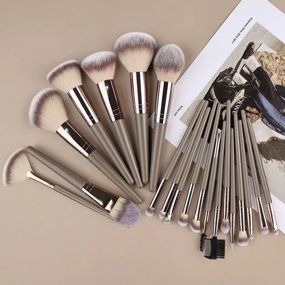 1/20Pcs Makeup Brush Set Professional Super soft detail Blush highlighter Foundation Concealer Eyeshadow Brush Women Beauty Tool