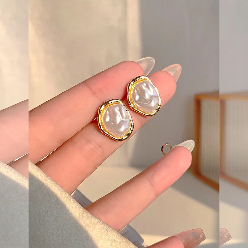 Geometric Irregular Round Metal Pearl Earrings for Women